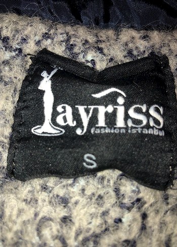 Kapüşonlu gri diz boyu  kaban - Görsel 3