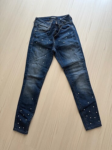 Mavi gold taşlı jean 24 beden