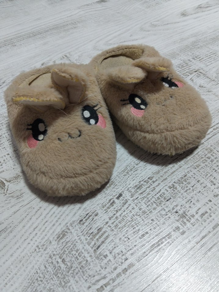 Kız Çocuk Bej Kürk Detaylı Sıcak Terlik - Görsel 5