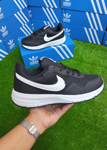 40 Beden Siyah Nike Air Erkek Spor Ayakkabı
