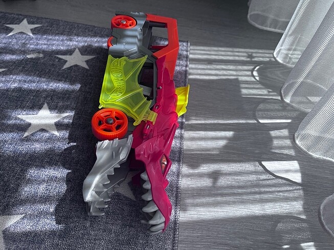  Beden Renk Hot Wheels Fırlatıcı Ejderha