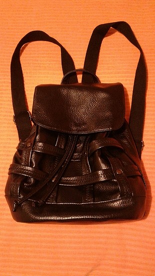 koton marka siyah sırt çantası 