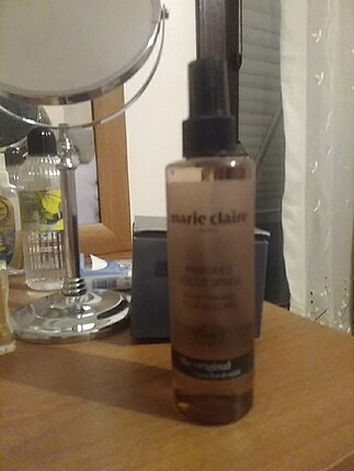 Marie Claire parfümü vücut spreyi
