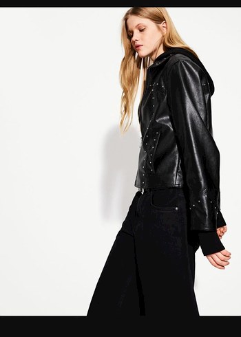 Bershka Zımbalı Detaylı Siyah Deri Ceket - Görsel 2