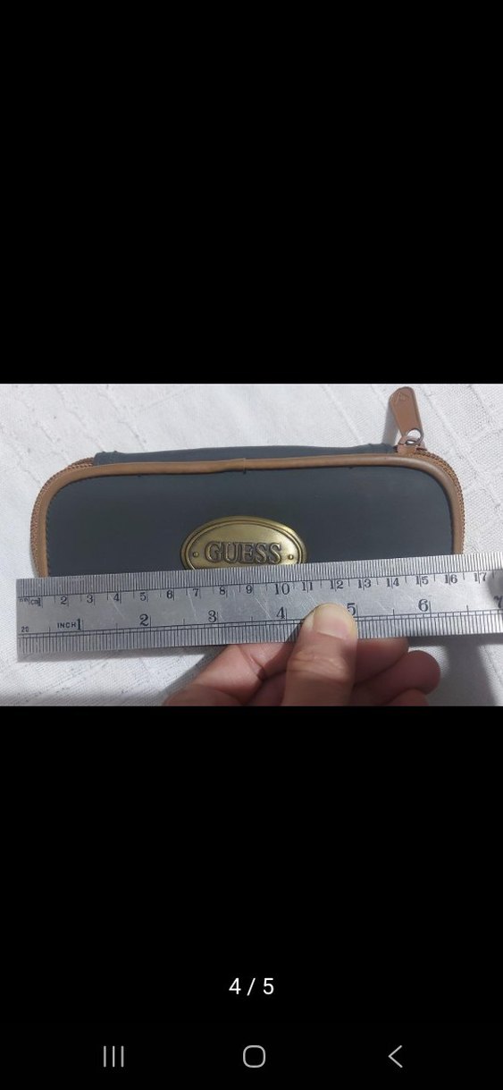 GUESS Kadın Deri Fermuarlı Saat Kılıfı - Görsel 3