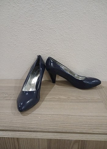 Diğer Lacivert Parlak Stiletto Topuklu Kadın Ayakkabı