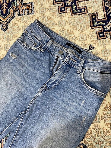 27 Beden mavi Renk Mavi jean