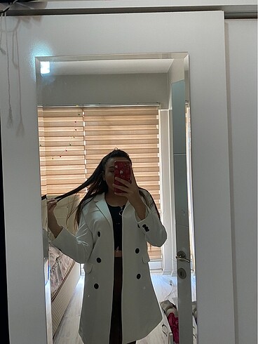 Beyaz blayzer ceket