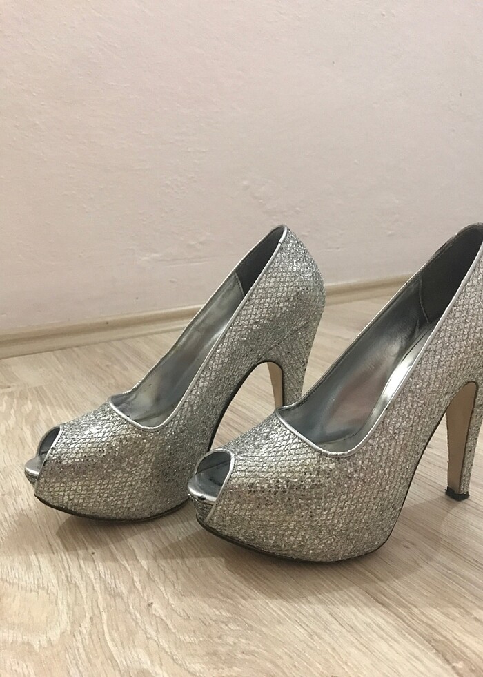 Parlak gri abiye ayakkabı - Görsel 3