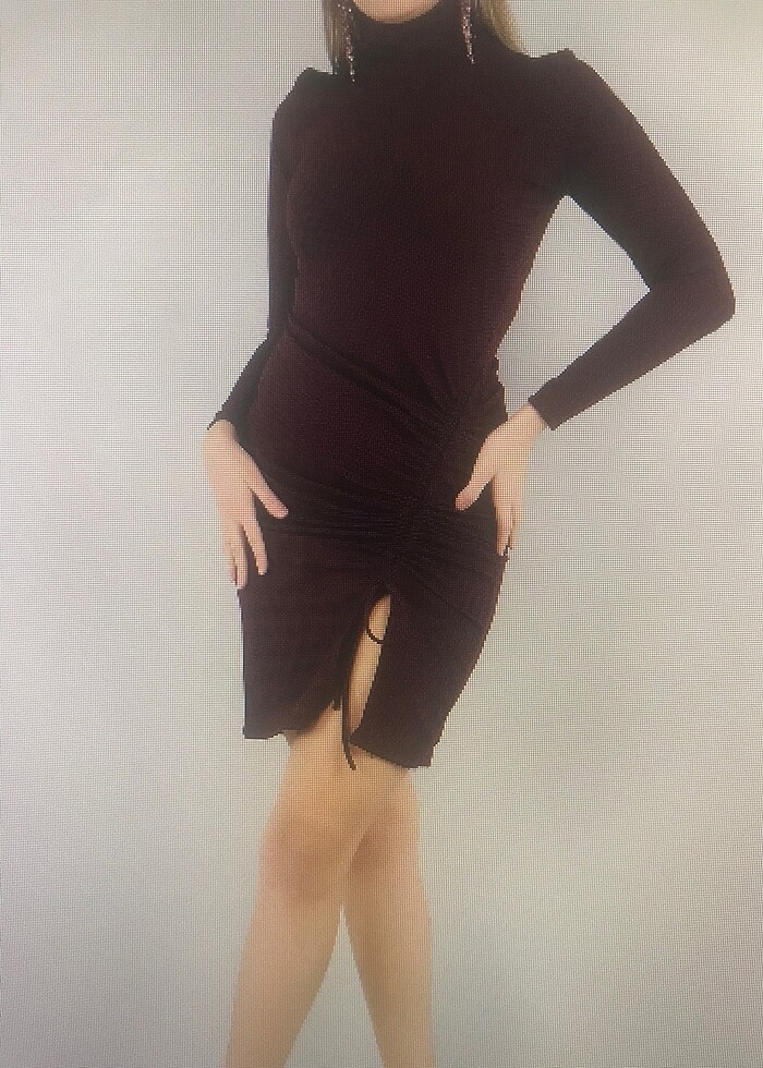 Yırtmaç detay elbise - Görsel 2