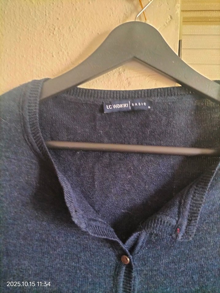 Düğmeli Uzun Kollu Hırka - Görsel 2