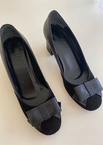 İNCİ Siyah Fiyonk Detaylı Kadın Topuklu Ayakkabı - Görsel 2