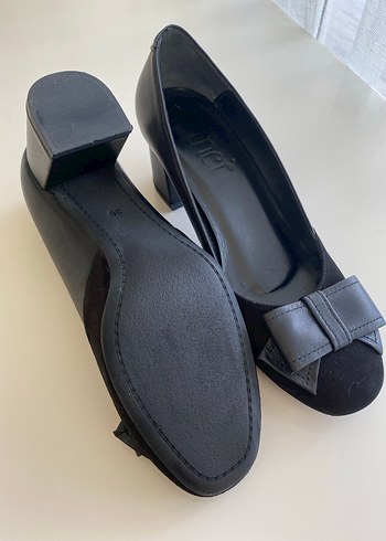 İNCİ Siyah Fiyonk Detaylı Kadın Topuklu Ayakkabı - Görsel 3