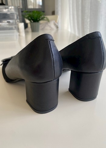 İNCİ Siyah Fiyonk Detaylı Kadın Topuklu Ayakkabı - Görsel 4