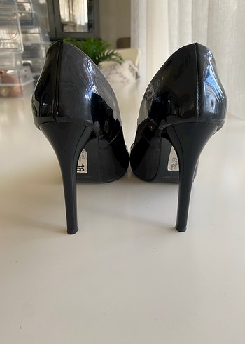 Siyah Parlak Stiletto Kadın Ofis Ayakkabısı - Görsel 3