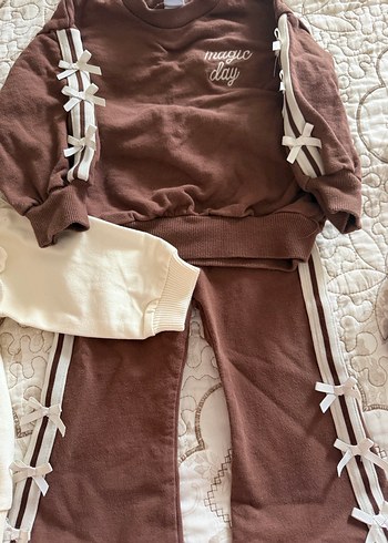 Dantel Detaylı Kahverengi bebek Eşofman Takımı - Görsel 4