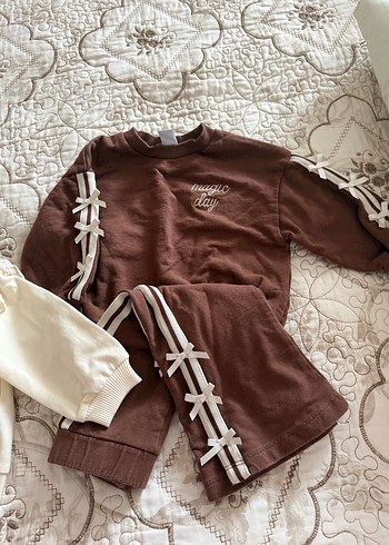 Dantel Detaylı Kahverengi bebek Eşofman Takımı - Görsel 2