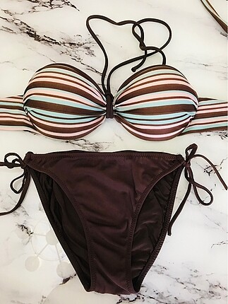 Askılı desteklı bikini takımı