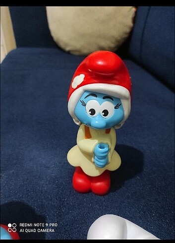  Şirinler 