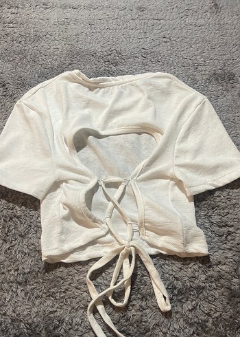 Baskılı Kısa Kollu sırt detaylı Crop Top - Görsel 2