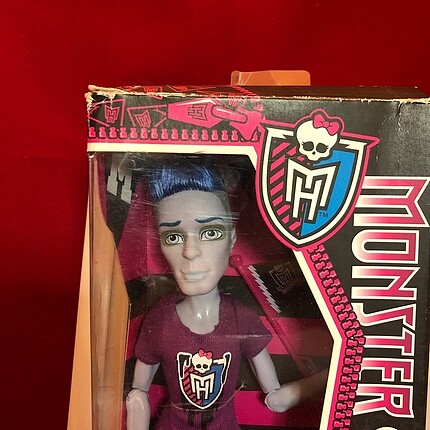 Beden Monster High Sloman Mortavitch