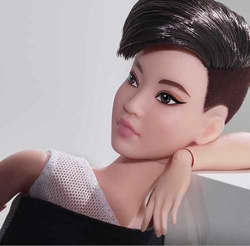Beden BARBİE LOOKS MODEL #3