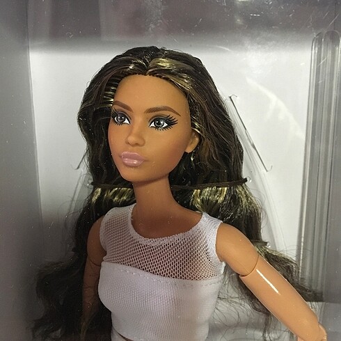 Barbie Barbie Signature LOOKS Model #1