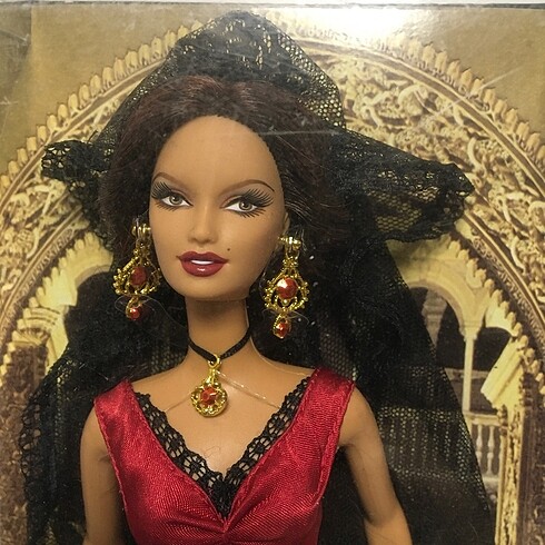  Beden Renk Barbie Dolls of the world SPAIN
