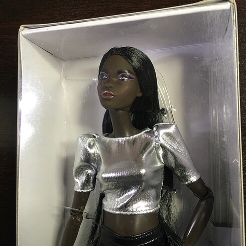Beden Renk Barbie LOOKS #10