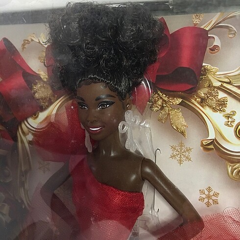Barbie 2024 Holiday Siyahi Barbie