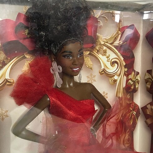  Beden 2024 Holiday Siyahi Barbie