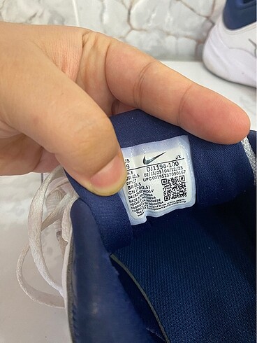 42.5 Beden nike spor ayakkabı