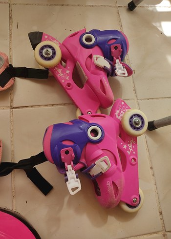 Pembe Renkli Ayarlanabilir Çocuk Patenleri