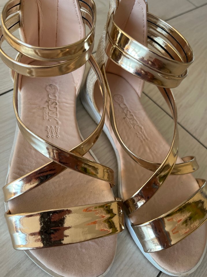 Kızlar için parlak altın tokalı terlik - Görsel 4