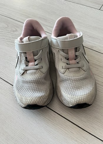 Kız Çocuk Beyaz Cırt Cırtlı Spor Ayakkabı
