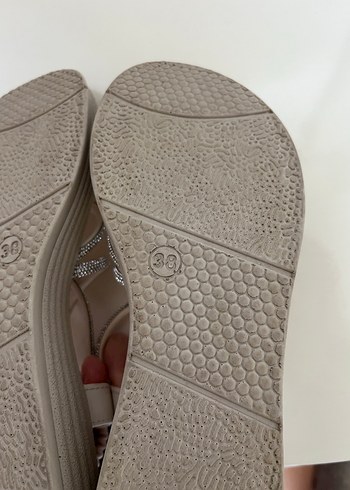 Bej Gümüş Taş İşlemeli Dolgu Topuklu Kadın Sandalet - Görsel 7