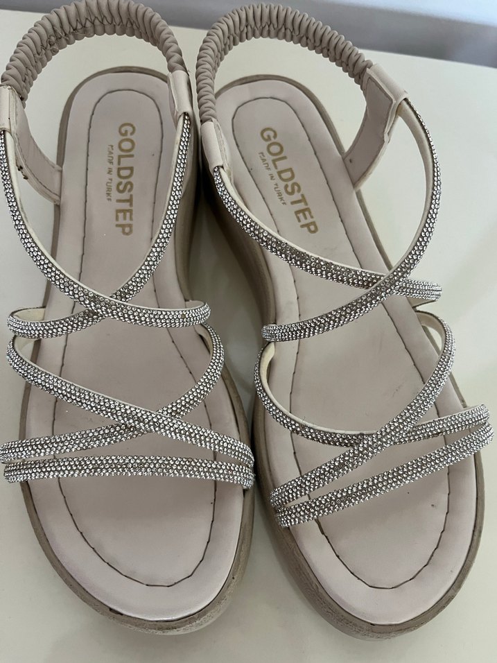 Bej Gümüş Taş İşlemeli Dolgu Topuklu Kadın Sandalet - Görsel 4