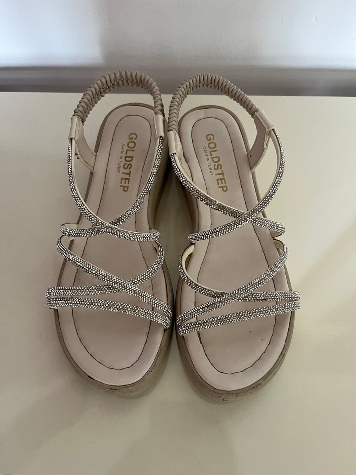 Bej Gümüş Taş İşlemeli Dolgu Topuklu Kadın Sandalet - Görsel 2