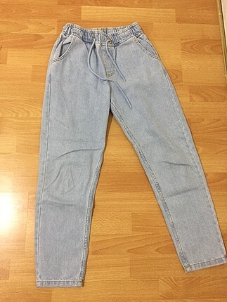 mom jean