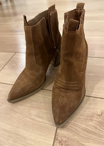 Hotiç taba rengi süet bot sivri burun - Görsel 3