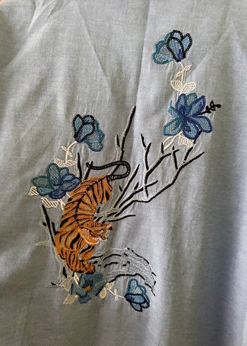 Zara Nakışlı Kot Düğmeli Kısa Kollu Gömlek