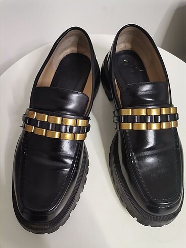 Zara Zara?nın favori ayakkabısı