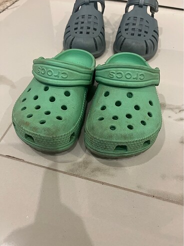 Crocs ve igor sandalet