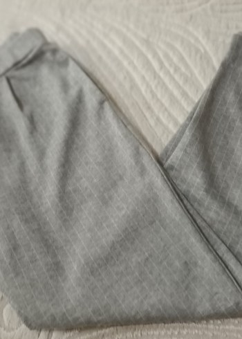 Gri Pilili Kadın Kumaş Pantolon - Görsel 4