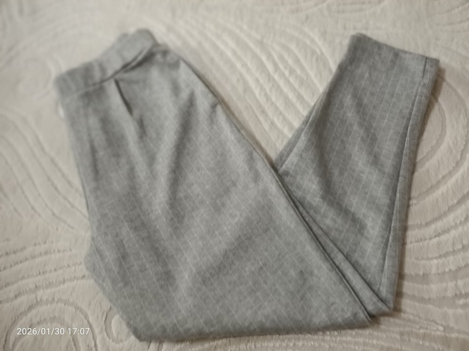 Gri Pilili Kadın Kumaş Pantolon - Görsel 4