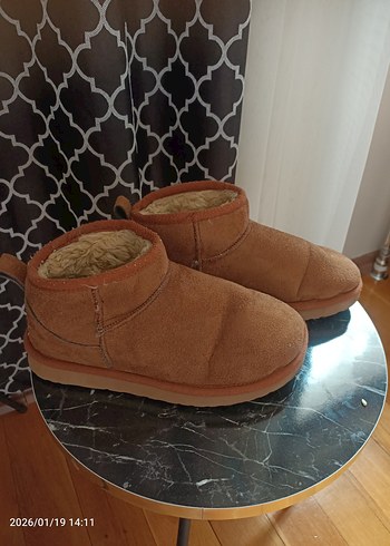 ugg 36
