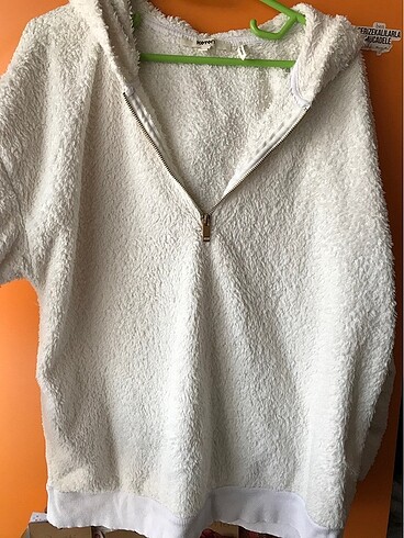 Polar Sweatshirt