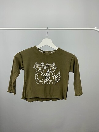 Zara T-shirt %70 İndirimli.