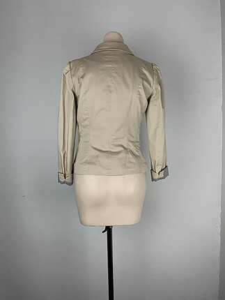 H&M H&M Blazer %70 İndirimli.