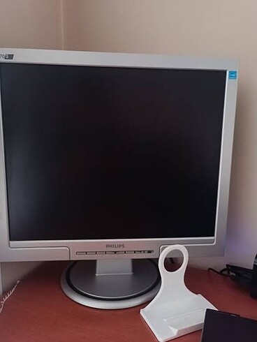 Monitör